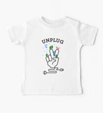 UNPLUG Baby Tee