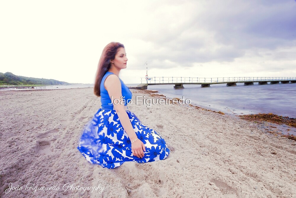 "Lady of the beach" by João Figueiredo | Redbubble