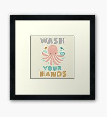 Splish Splash Zoo - Waschen Sie Ihre Hände Gerahmtes Wandbild