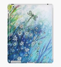 Zierliche Gänseblümchen iPad-Hülle & Skin