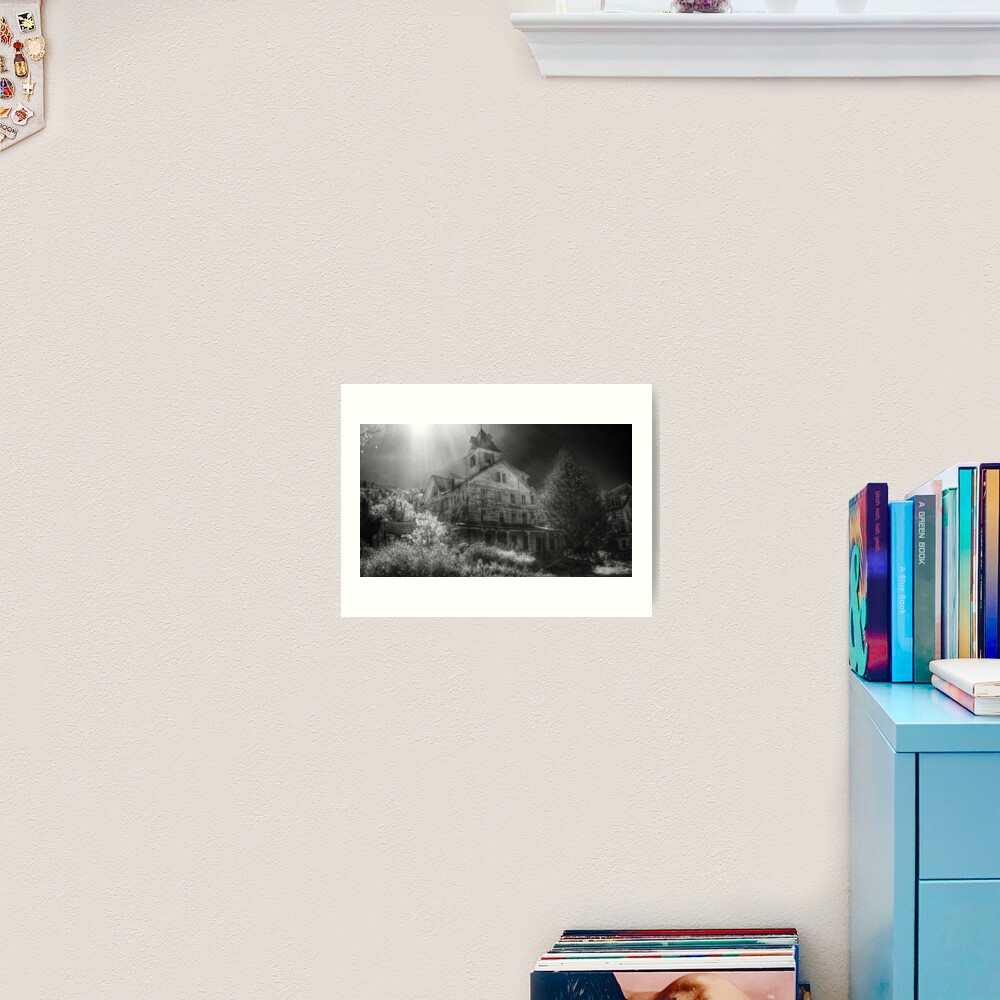 Cold Spring Hotel Art Print