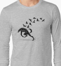 Werwolf, der von den Raben läuft Langarmshirt