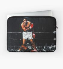 Muhammad Ali Knocks Out Sonny Liston Laptop Sleeve