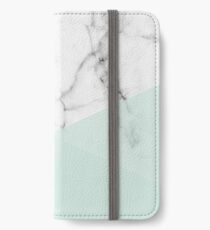 Echte weiße Marmor Half Mint Green Shapes iPhone Flip-Case/Hülle/Skin