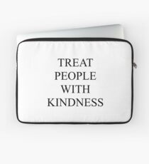 Behandle Menschen mit Freundlichkeit Laptoptasche