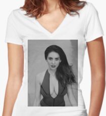 Alison brie Women's Fitted V-Neck T-Shirt