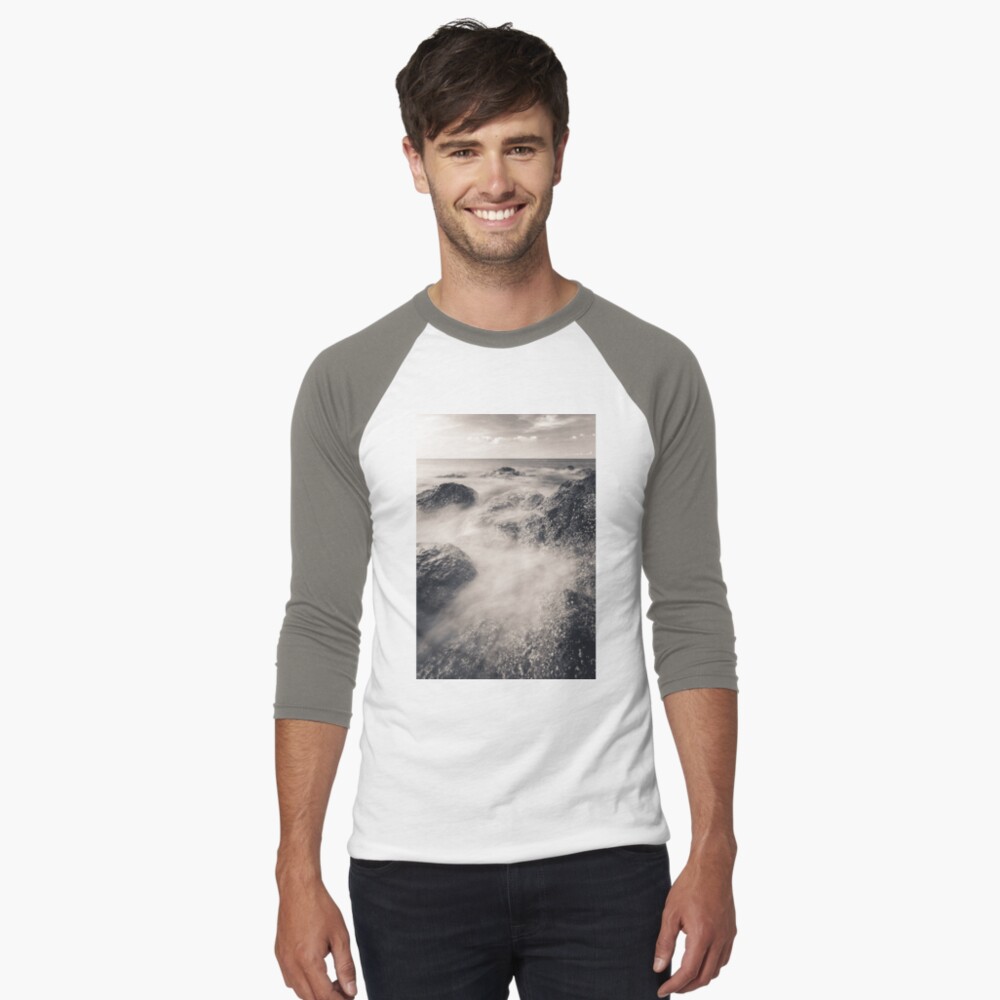 Waves and rocks long exposure Baseball ¾ Sleeve T-Shirt