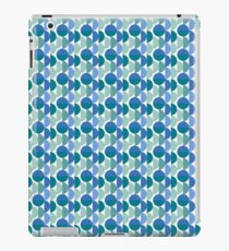 Blue pattern in half circles iPad Case/Skin