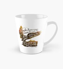 Under hans vinger Tall Mug