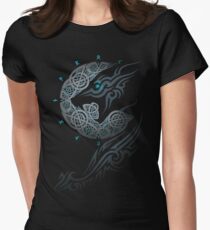 Ragnarok-Mond Tailliertes T-Shirt für Frauen