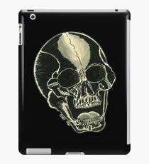 BLK SKULL - Art By Kev G iPad Case/Skin