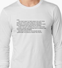 der Buchstabe Langarmshirt