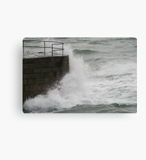 More crashing waves Canvas Print