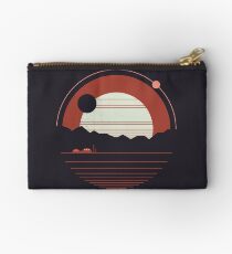 Einsamkeit Studio Clutch