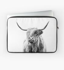 portrait of a highland cow (landscape format) Laptoptasche