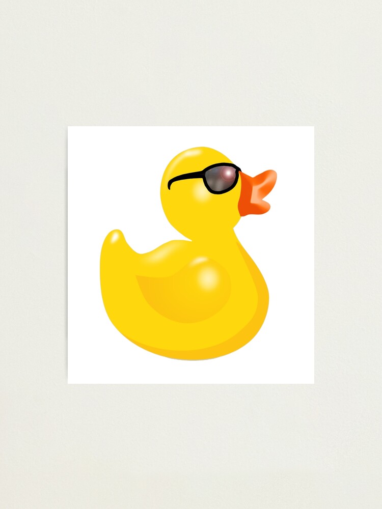 Gummiente mit Sonnenbrille, Gummiente, Gelb, Ente, Badeente. | Fotodruck Gummiente mit Sonnenbrille, Gummiente, Gelb, Ente, Badeente. | Fotodruck