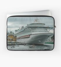 Ocean Liner Azura Laptop Sleeve
