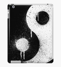 Graffiti Zen Master - Spray paint yin yang iPad Case/Skin