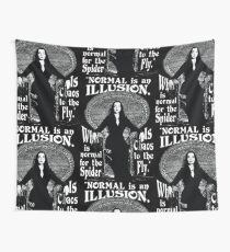 Morticia Addams - "Normal ist eine Illusion ..." Wandbehang