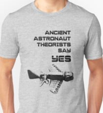 Ancient Aliens 'Ancient Astronaut Theorists Say Yes' Quimbaya aeroplane Giorgio A. Tsoukalos Version 1 Unisex T-Shirt