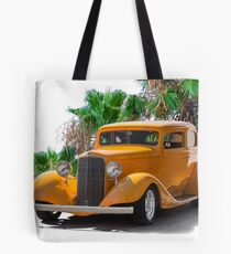 1933 Pontiac Deluxe 8 Touring Sedan Ia Tote Bag
