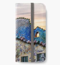 Gaudi Facade iPhone Wallet/Case/Skin
