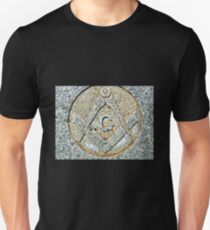 FreeMason Gravestone Tshirt Unisex T-Shirt