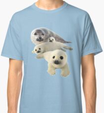 Gray seals arctic Classic T-Shirt