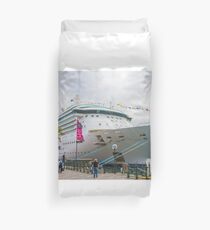 Radiance of the Seas Cruise Ship in Sydney Duvet Cover