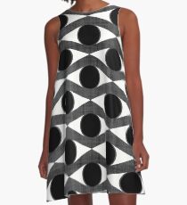 MCM Eye Watch dich A-Linien Kleid