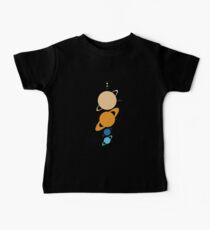 Planeten und Monde zu skalieren Baby T-Shirt
