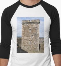 Blackness Castle ( Fort William in Outlander ) Scotland Men's Baseball ¾ T-Shirt