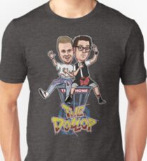 Der Dollop: Ausgezeichnetes Abenteuer Slim Fit T-Shirt