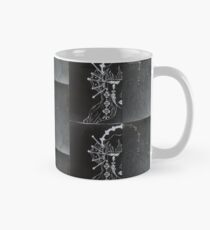 Vacuum Reginae Mirror Mug