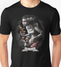 The Bride dollmaking Unisex T-Shirt