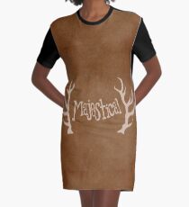 Eine leichtere Jagd nach dem Majestätischen T-Shirt Kleid