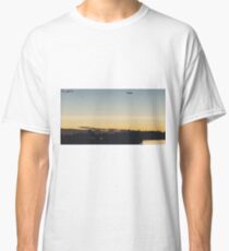Camiseta clásica Behind the times...