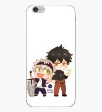 Vinilo o funda para iPhone Trébol negro Chibi Asta y Yuno