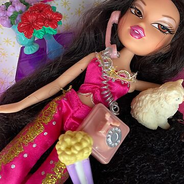Bratz Jade fashion style chilling in bed with her kitty cat