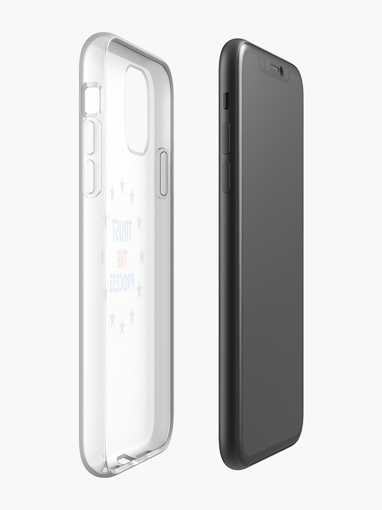 Coque iPhone « Faites confiance au té de basket-ball de processus », par ReeseHitch
