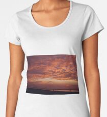 SUNSET ON THE BEACH Women's Premium T-Shirt