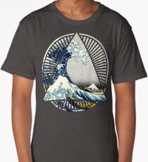 Vintage Hokusai Mount Fuji Great Tsunami Wave Japanese Geometric Manga Shirt Long T-Shirt