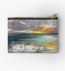 Breaking Studio Pouch
