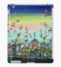 CROWDED AND LIVING iPad Case/Skin