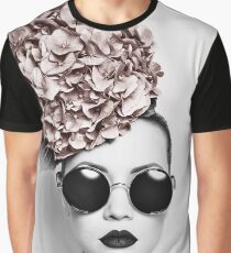 Modefrauengesicht mit Blumen Grafik T-Shirt