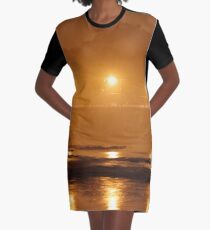 blackfriars bridge in the fog Graphic T-Shirt Dress