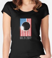 Total Solar Eclipse August 21 2017 USA American Flag Women's Fitted Scoop T-Shirt