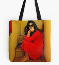 POP ELY...A PIEDI NUDI SULLE SCALE.. Tote Bag