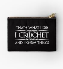Häkeln Sie Geschenke für Crocheters - lustige ich häkeln & ich weiß Dinge Studio Clutch