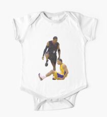 Body de manga corta Allen Iverson camina sobre Tyronn Lue Low Poly